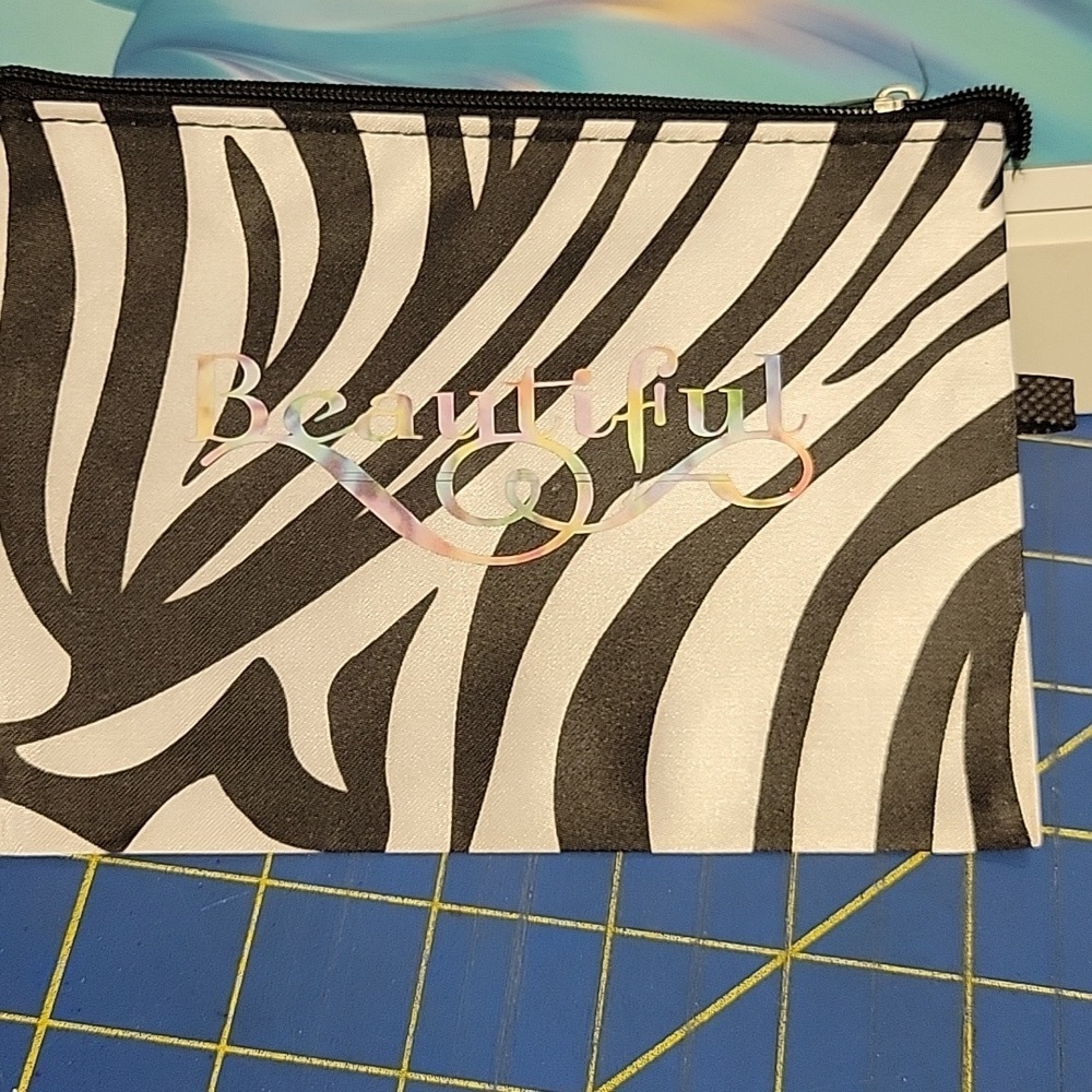 BEAUTIFUL Cosmetic Bag 6x4.5"